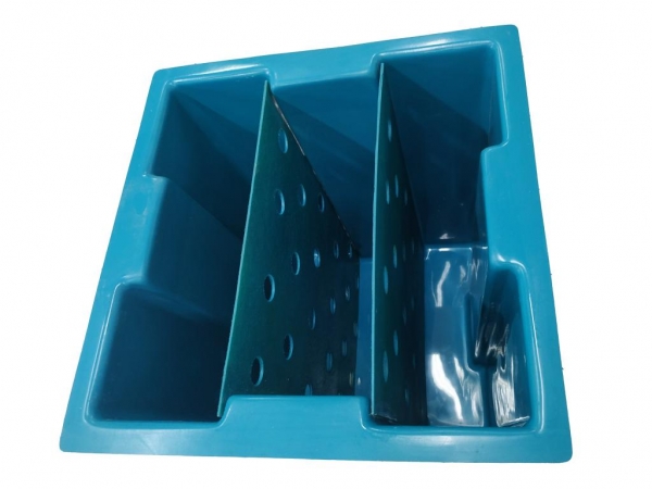 Caixa D'água Quadrada Com Quebra Ondas - 240 Litros